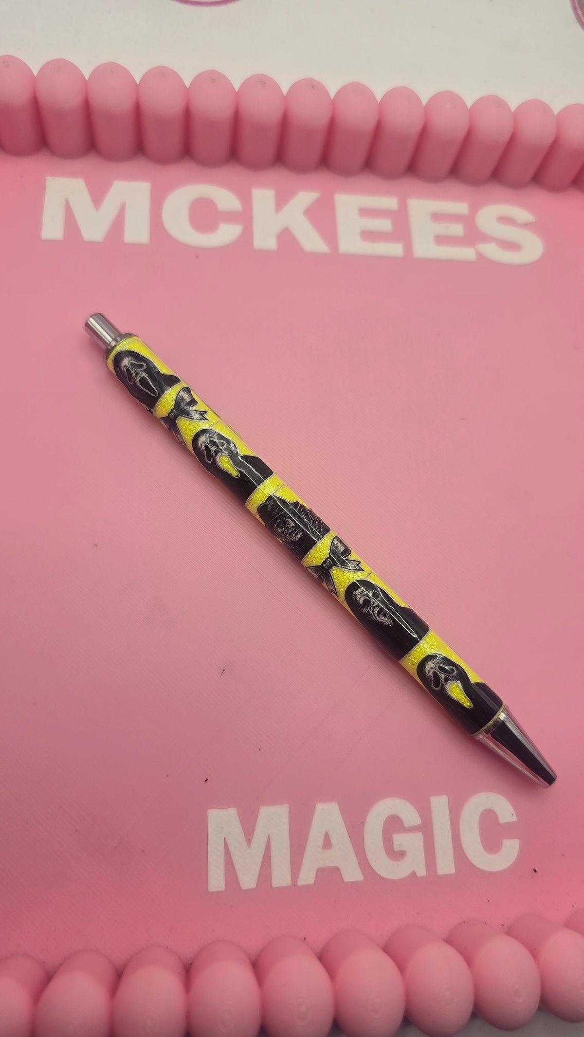 Horror and Bows Pens